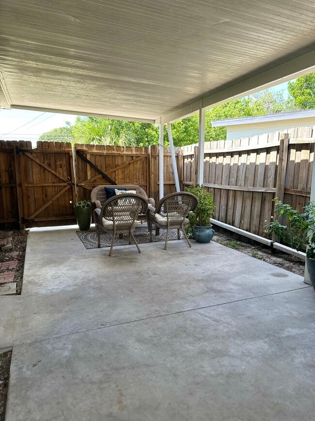 Building Photo - 9372 88th Way N