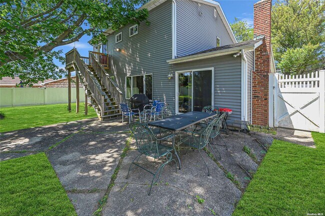 Building Photo - 316 Kimberly Pl