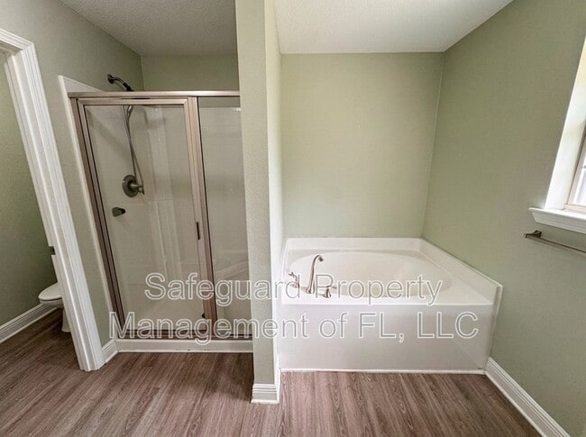 Building Photo - 9615 Laramie Dr