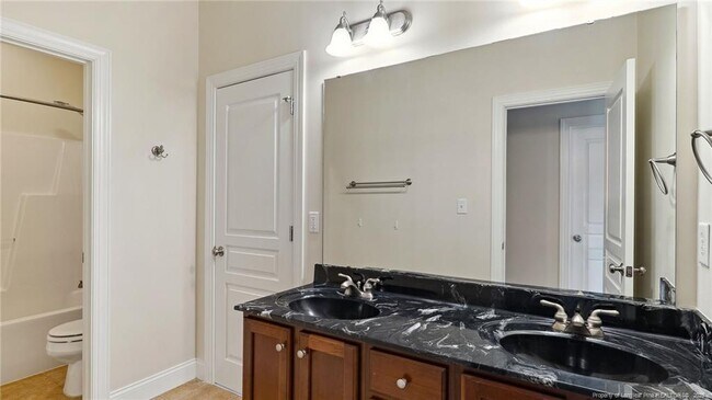 Building Photo - 736 Kensington Park Rd