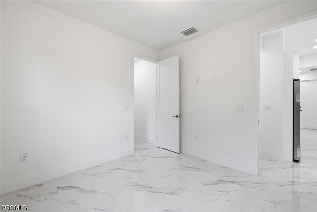 Building Photo - 1436 Graham Cir