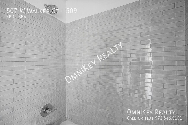 Building Photo - 507 W Walker St