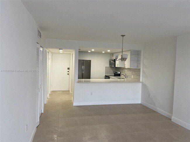 Building Photo - 13155 Ixora Ct