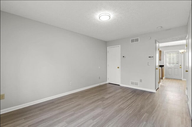 Building Photo - 2447 Brady Commons Dr