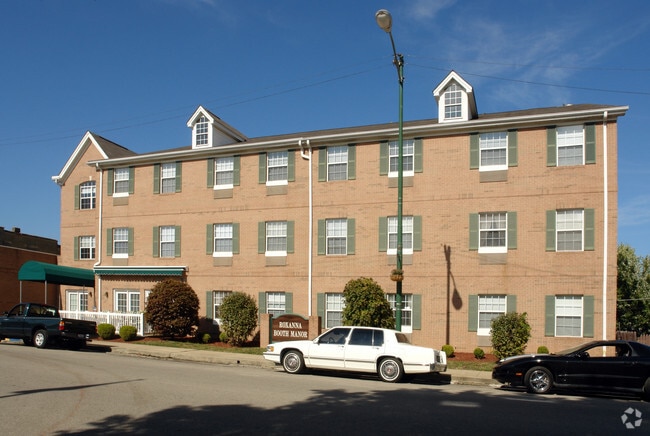 Primary Photo - Roxanna Booth Manor