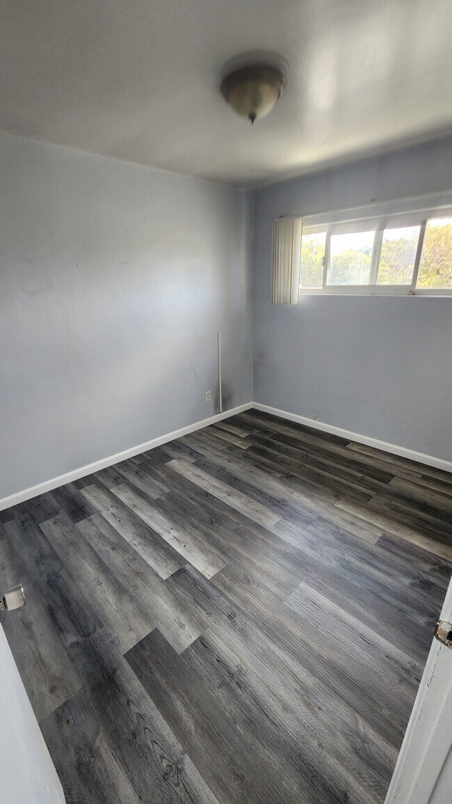 Building Photo - 4435 College Ave