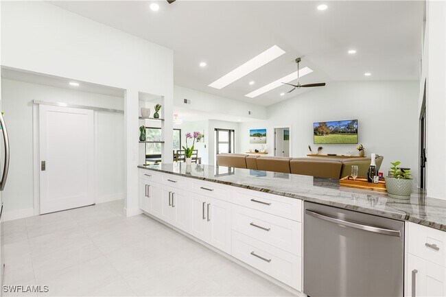 Building Photo - 3511 17th Ave SW