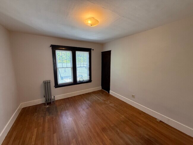 Building Photo - 96 Courtland St