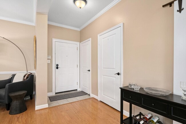 Building Photo - 440 Belmont Bay Dr
