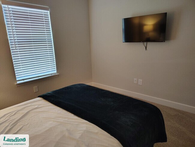 Building Photo - 120 SW 148th Dr