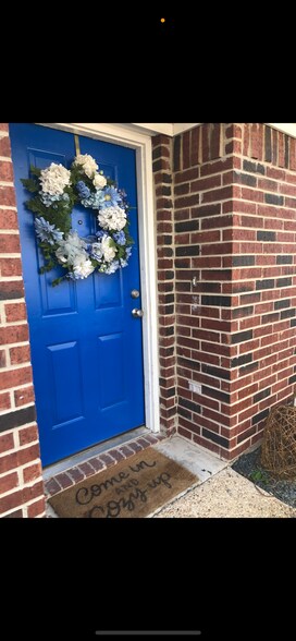 Primary Photo - 1305 Bagby Ave