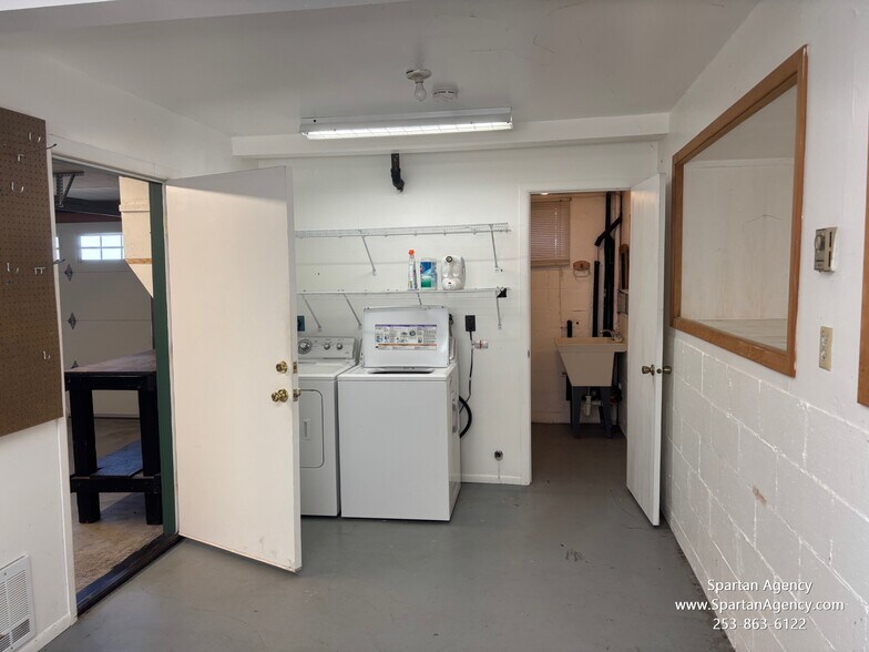 Building Photo - 1020 184th Avenue Ct E