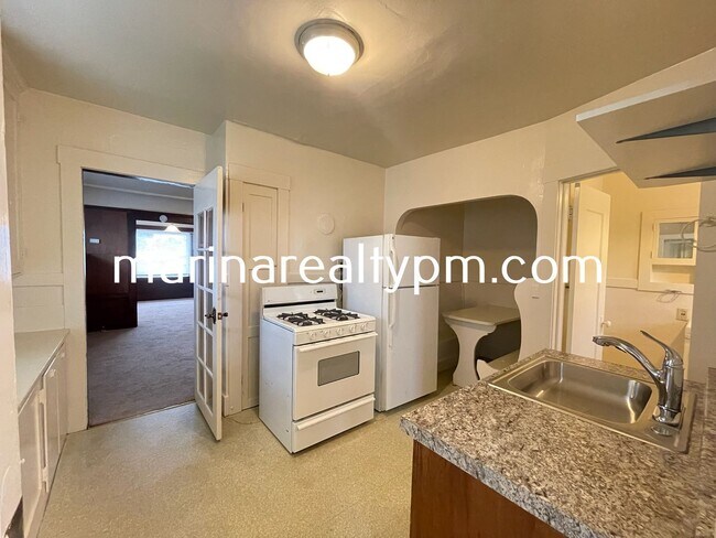 Building Photo - 1608 Napa St