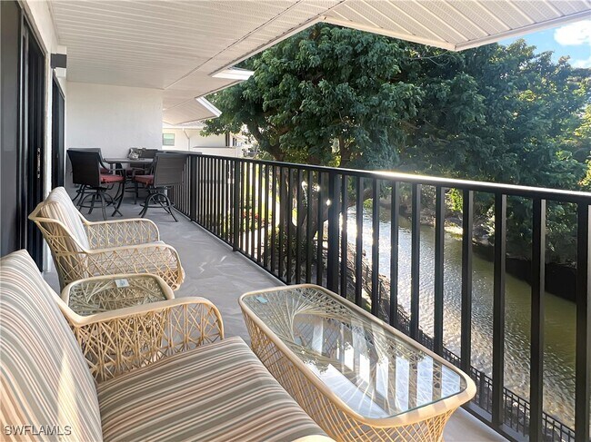 Building Photo - 600 Neapolitan Way