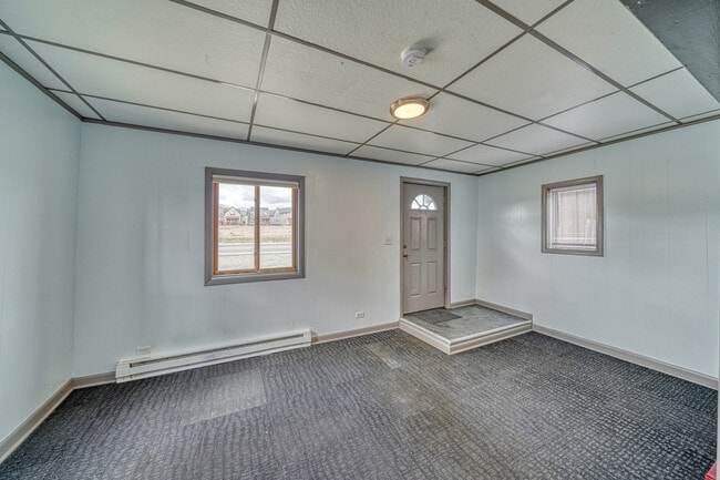 Building Photo - 1305 Poplar St