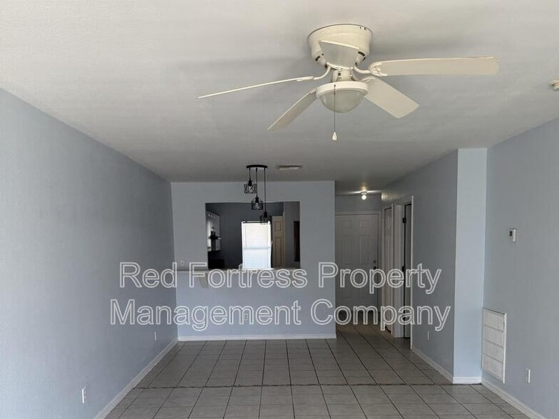 Building Photo - 1016 SW 47th Terrace