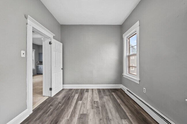 Building Photo - 237 20th Ave