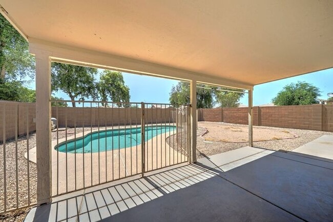 Building Photo - COMING SOON1 Beautiful 4 Bed 2.5 Bath Home...
