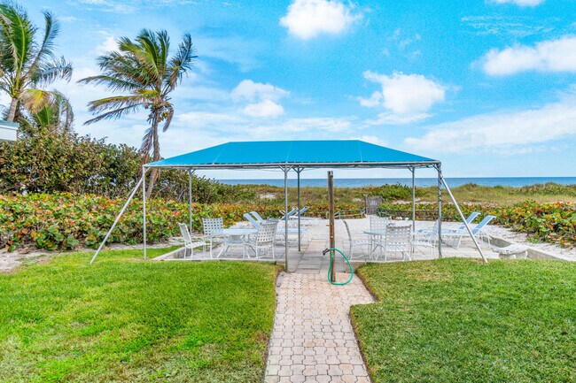 Building Photo - 1191 S Ocean Blvd