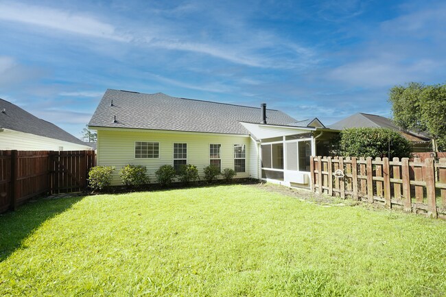 Building Photo - Coming Available!