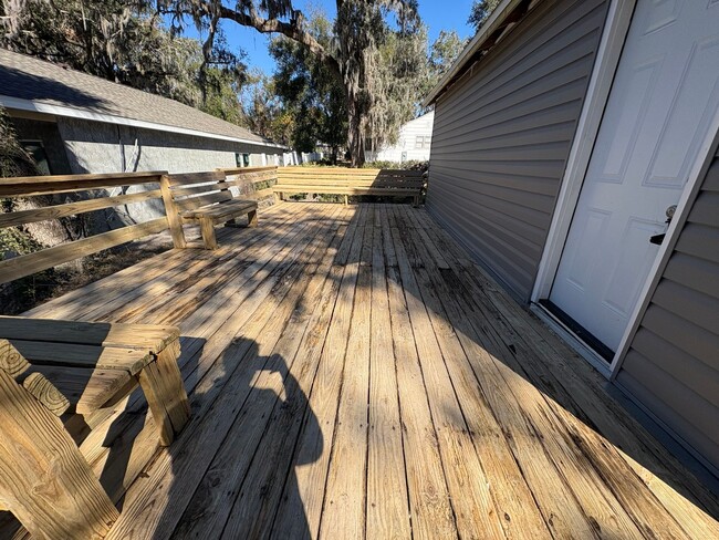 Building Photo - 1-Bed, 1-Bath Standalone Home in Leesburg