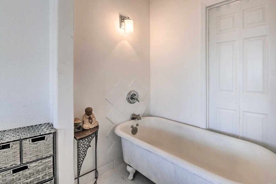 Building Photo - 169 Cleo Rand Ln