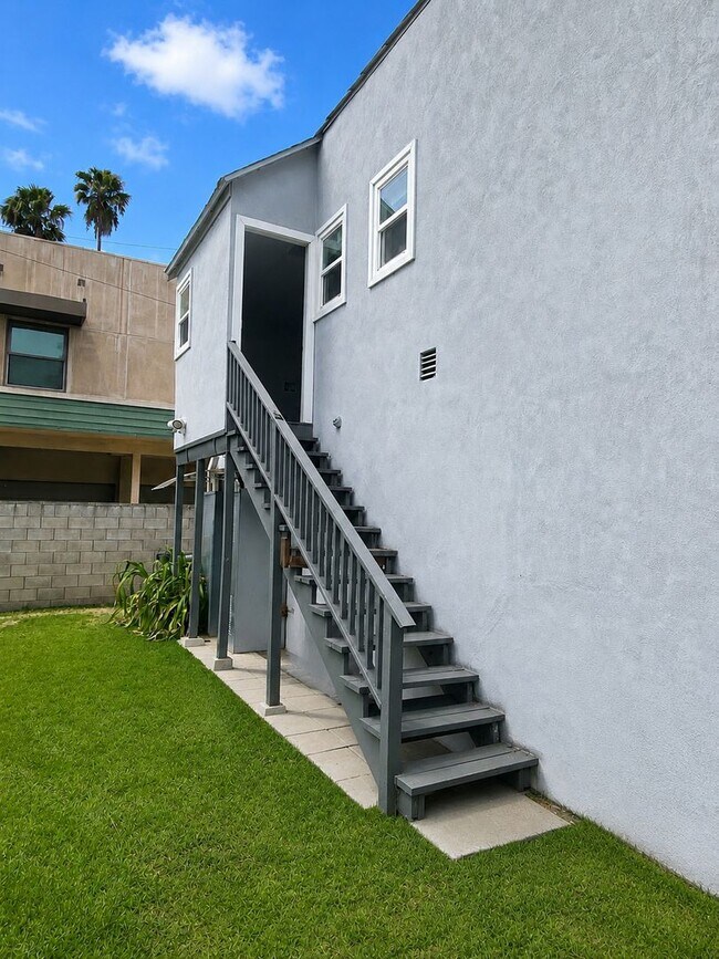 Building Photo - 88 S.Allen Ave