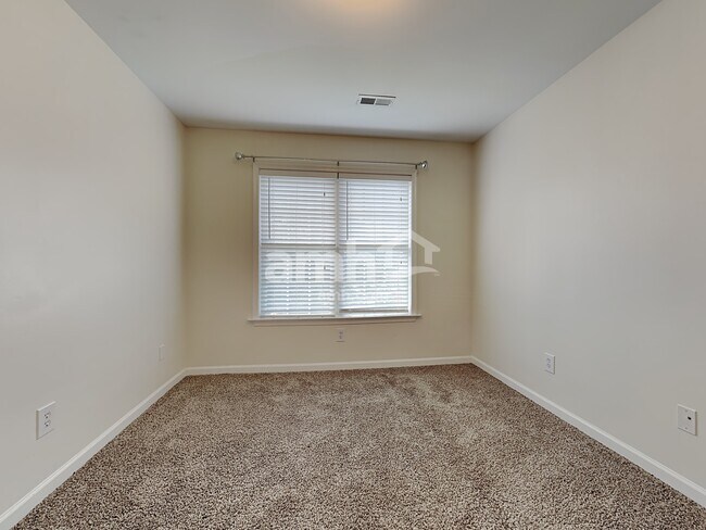 Building Photo - 3596 Bent Trace Dr