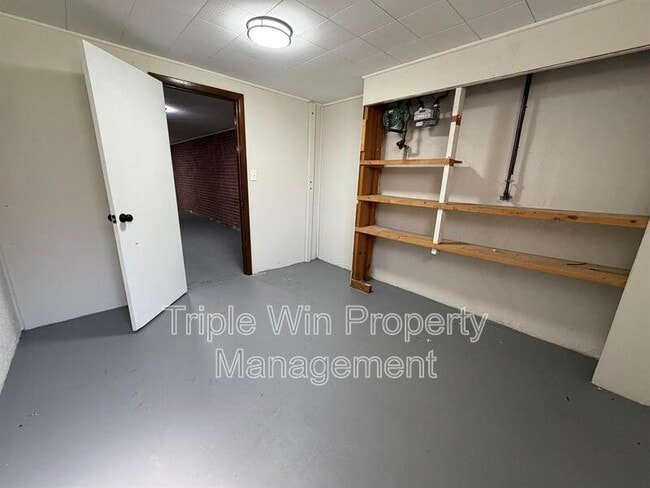 Building Photo - 185 St Eugene Ln