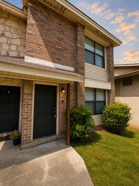 Building Photo - 1026 Fabulous Dr