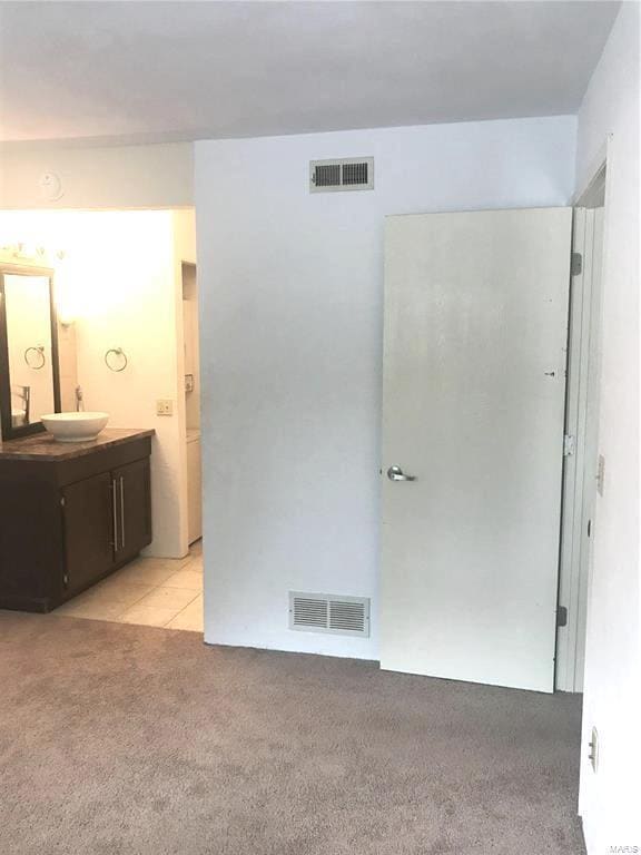 Building Photo - 69 Peachtree Ln