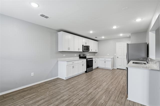 Building Photo - 412 Glenwick Ln