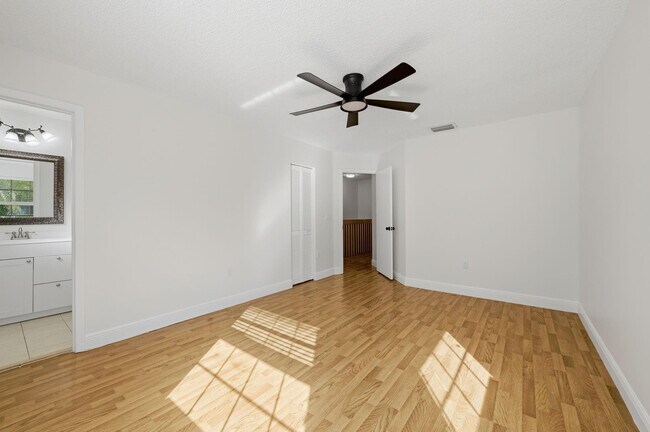 Building Photo - 454 Westree Ln