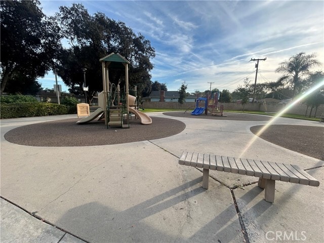 Building Photo - 234 N Martha Pl