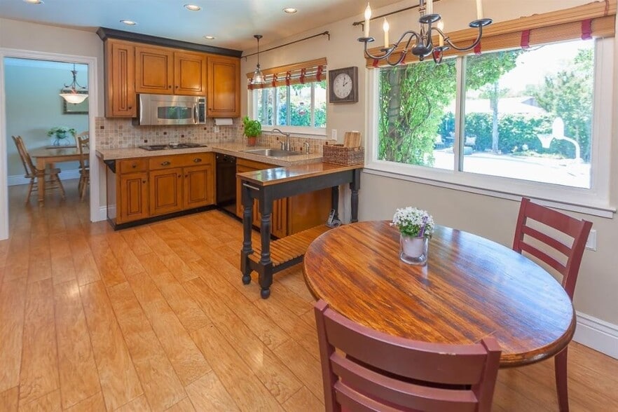 Building Photo - 6677 Mount Forest Dr