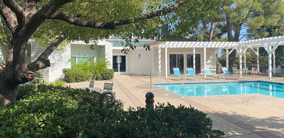 Building Photo - 18170 Andrea Cir S