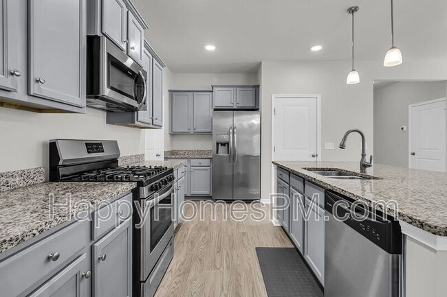 Building Photo - 9678 Roseberry St