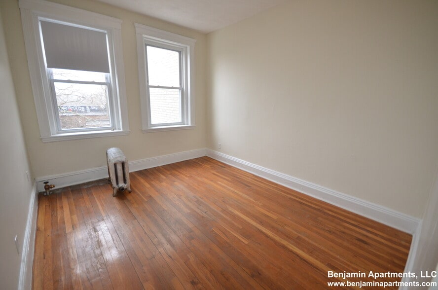 Building Photo - 15 Egremont Rd