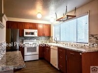Building Photo - 7085 SW Montauk Cir