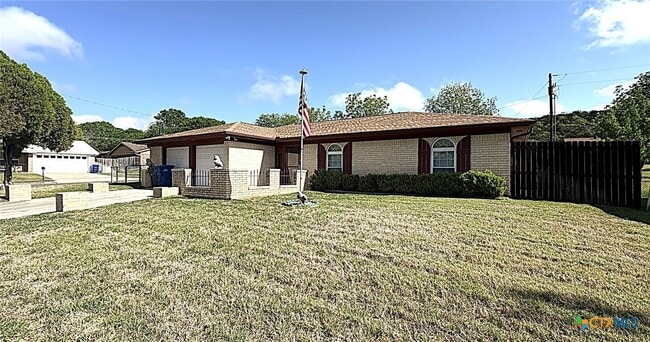 Primary Photo - 1613 Velma Ave