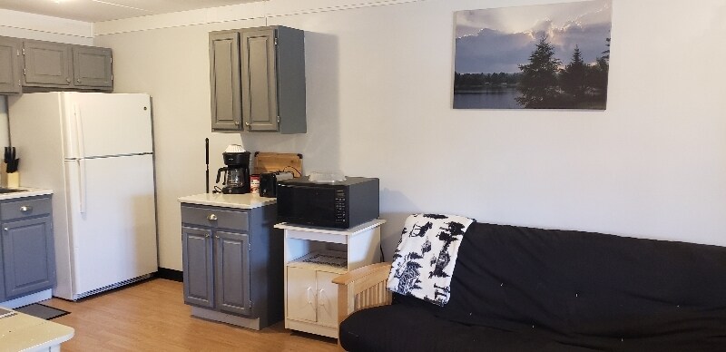 Building Photo - 162 Lancaster Rd