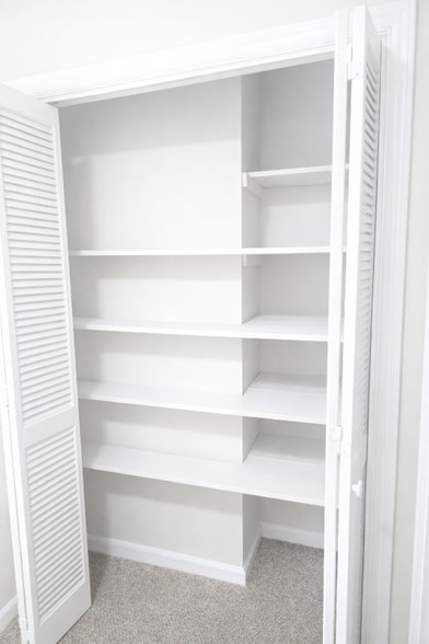 Building Photo - 5208 Windwood Ct