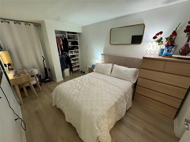 Primary Photo - 13926 SW 65th Terrace