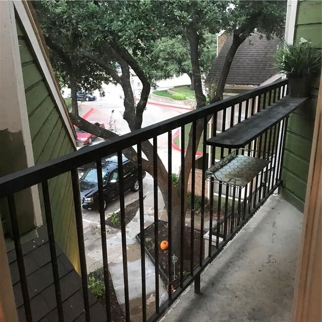 Building Photo - Excellent condo in Walnut with open floor ...