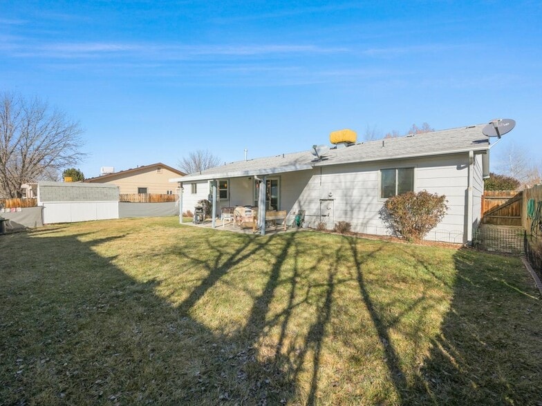 Building Photo - 2981 Bookcliff Ave