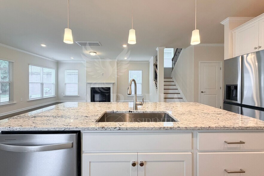 Building Photo - 5701 Agrinio Way