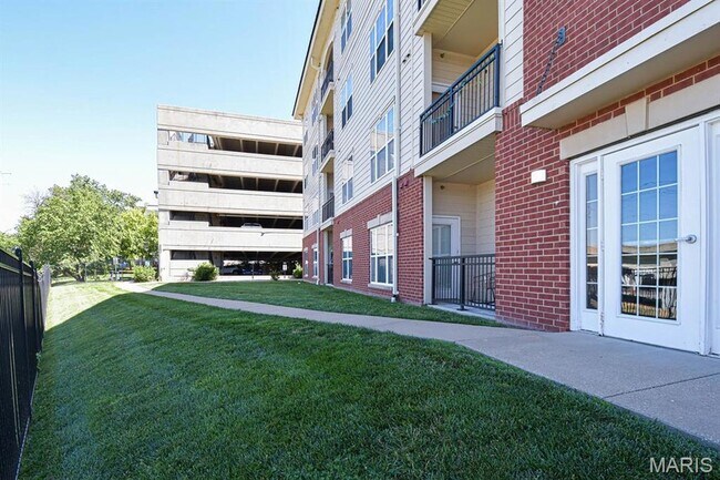 Building Photo - 1270 Strassner Dr