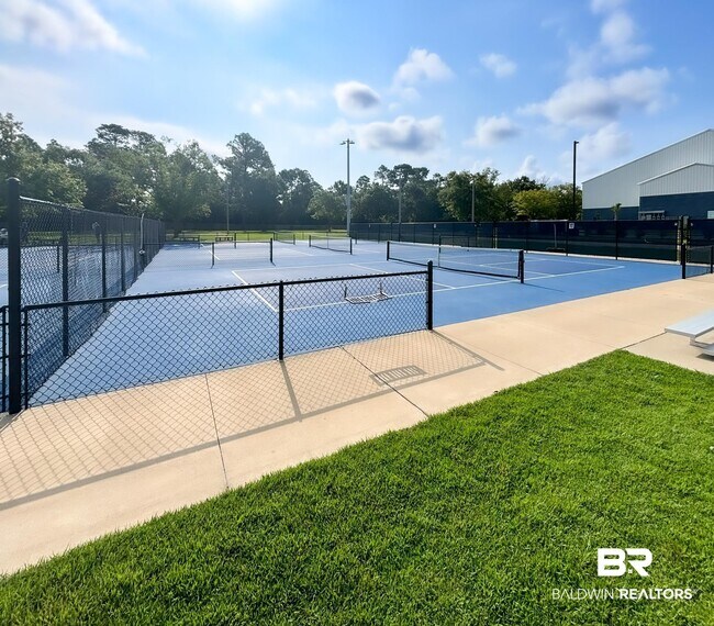 Building Photo - 6413 Schoel Ln