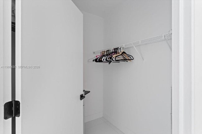 Building Photo - 1900 N Bayshore Dr