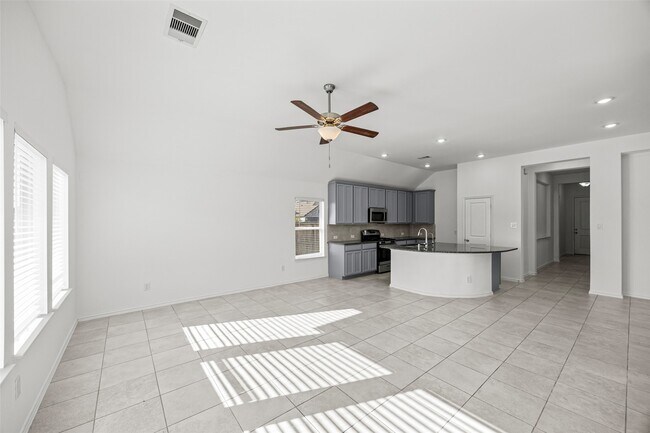 Building Photo - 1810 Winston Store Lp